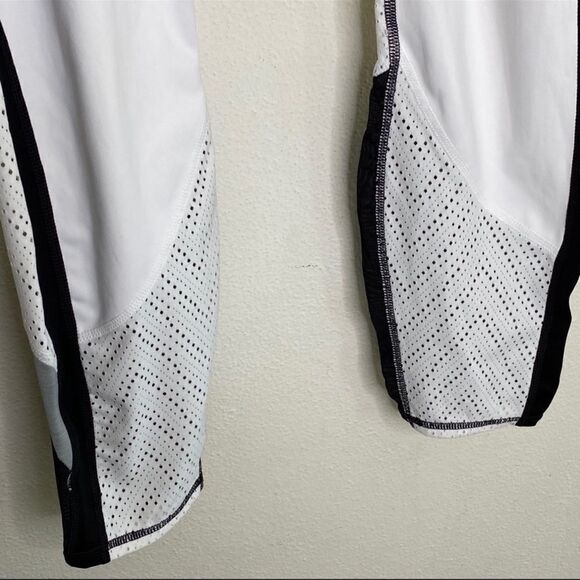 Athleta High Rise Precision 7/8 Tight Black M - Picture 3 of 8